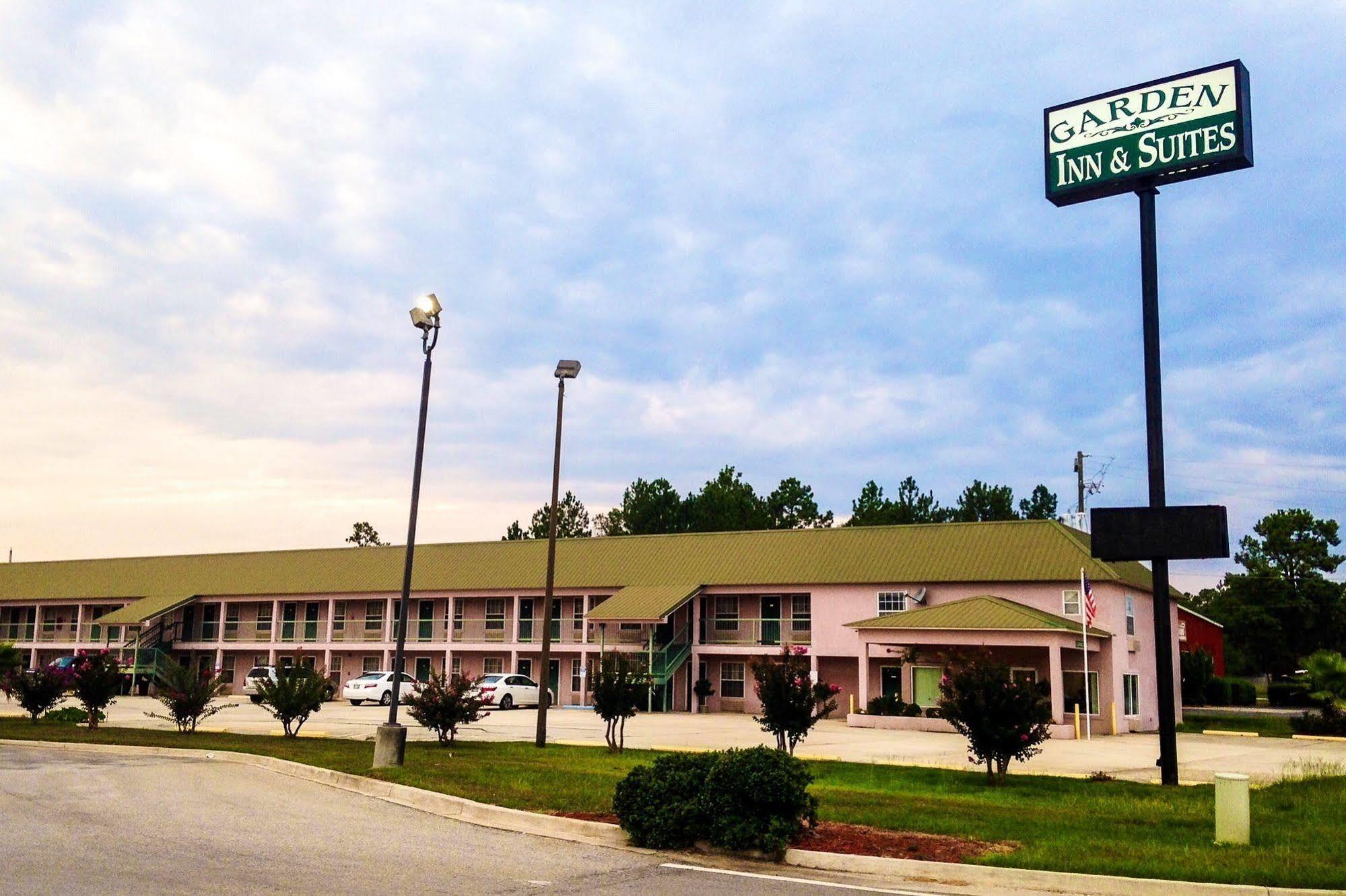 Garden Inn & Suites Metter Exterior photo
